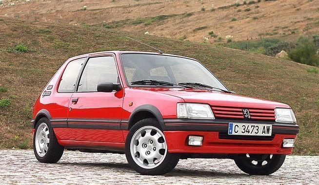 Peugeot 205 gti rood